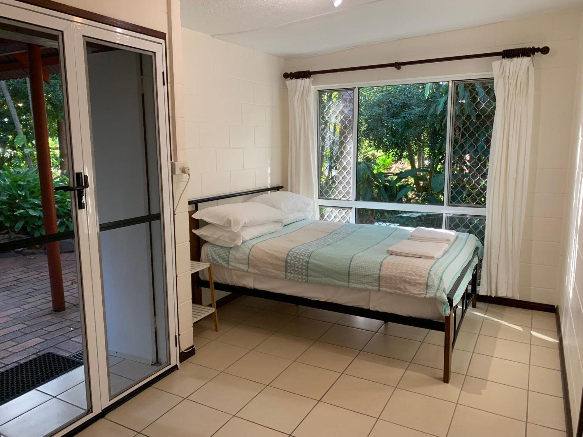 Shambhala Retreat Magnetic Island Cottages Nelly Bay Exterior foto