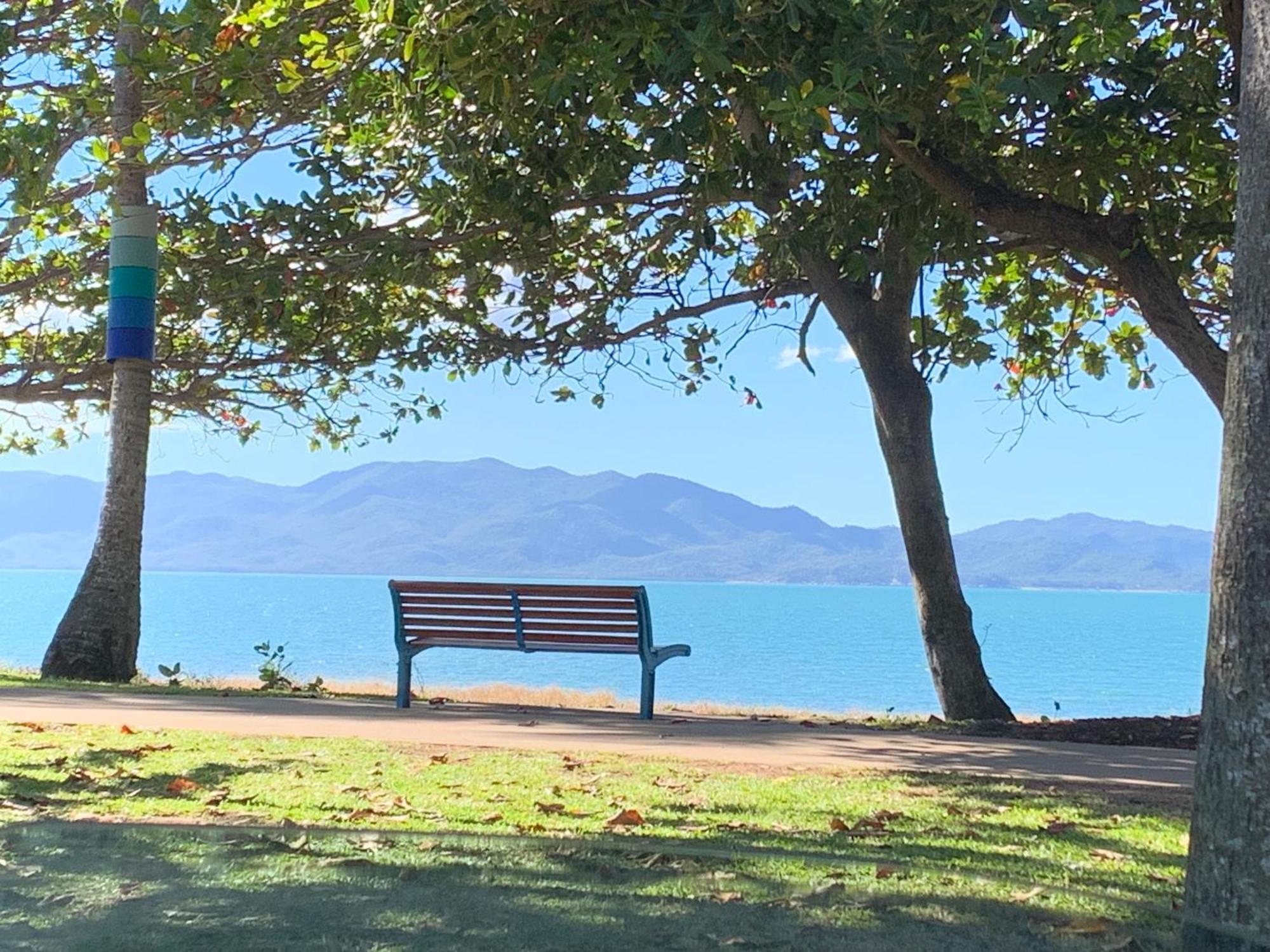 Shambhala Retreat Magnetic Island Cottages Nelly Bay Exterior foto